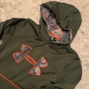 UNDER ARMOUR BOYS HOODIE